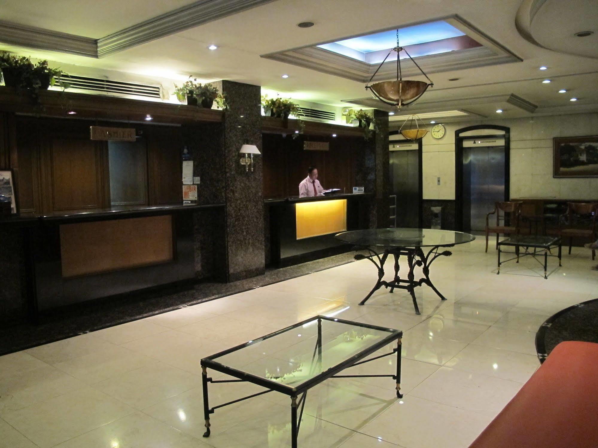 Mabini Mansion Hotel & Residential Suites Manila Esterno foto